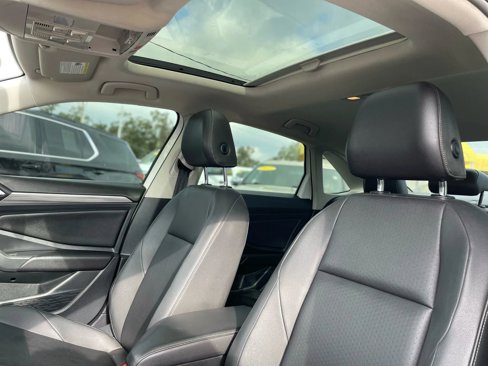 Used 2019 Volkswagen Jetta SEL image 9
