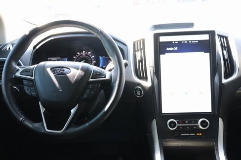 Used 2023 Ford Edge SEL image 2