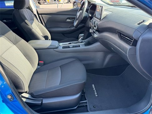Used 2020 Nissan Sentra SV w/ Lighting Package image 14