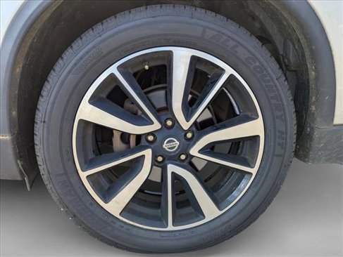 Used 2020 Nissan Rogue SL image 9