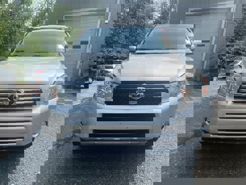 Used 2008 Toyota RAV4 Limited image 2