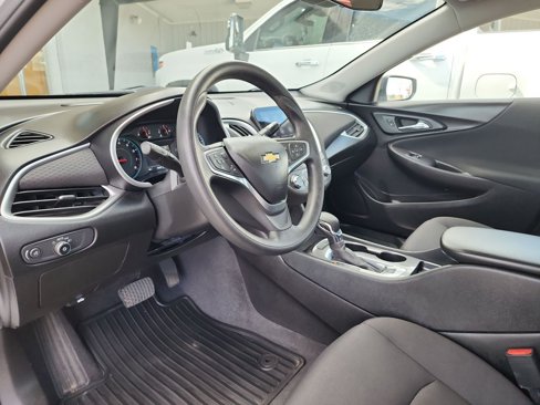Used 2023 Chevrolet Malibu LS image 13