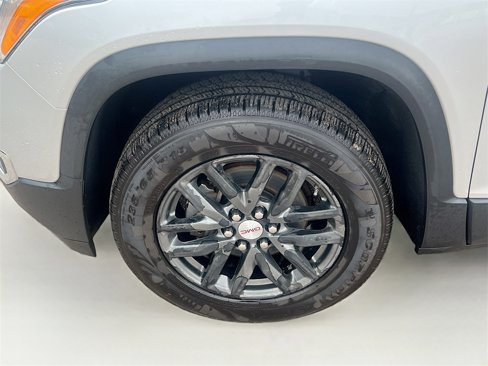 Used 2018 GMC Acadia SLT image 36