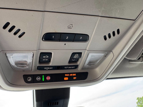 Used 2019 Chevrolet Equinox Premier image 20