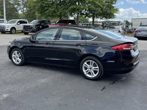 Used 2018 Ford Fusion SE image 5