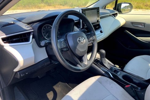 Used 2020 Toyota Corolla LE image 15
