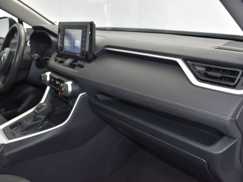 Used 2022 Toyota RAV4 XLE image 24