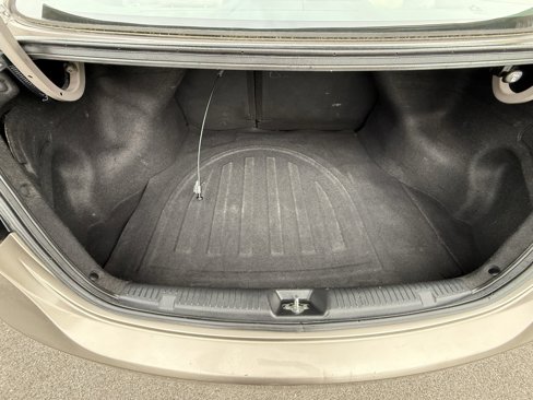 Used 2013 Hyundai Elantra GLS image 14