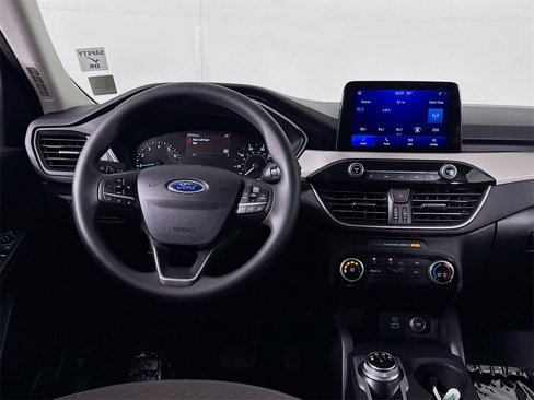 Used 2021 Ford Escape SE image 12
