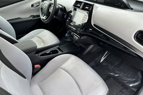 Certified 2022 Toyota Prius LE image 20