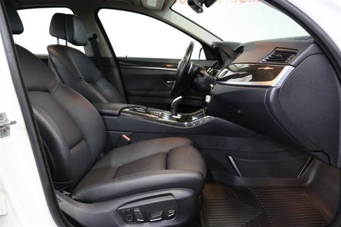 Used 2016 BMW 550i xDrive Sedan image 16