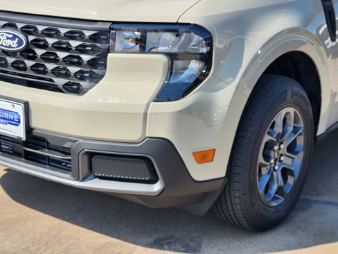 New 2025 Ford Maverick XLT image 6