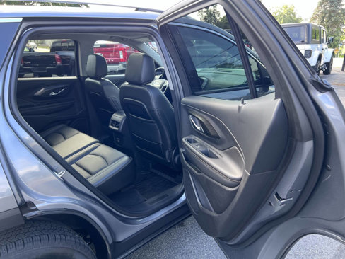 Used 2019 GMC Terrain SLT w/ Preferred Package image 23