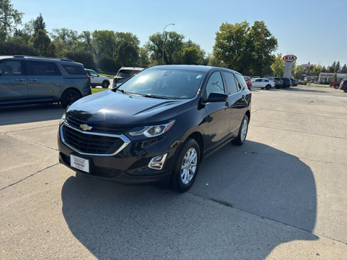 Used 2020 Chevrolet Equinox LT image 2