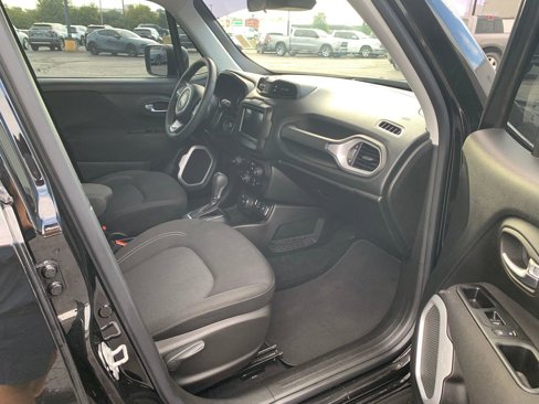 Used 2021 Jeep Renegade Sport image 10