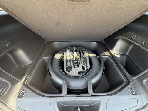 Used 2021 Jeep Grand Cherokee Laredo X image 11