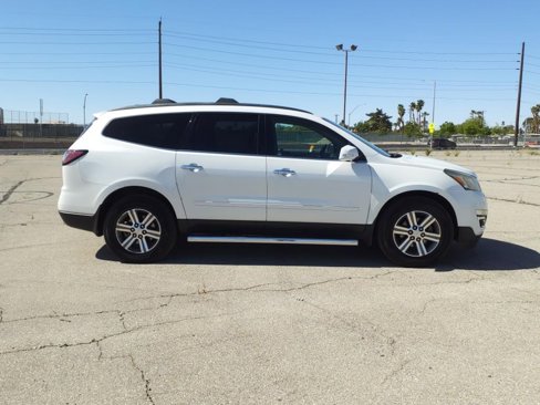 Used 2017 Chevrolet Traverse LT image 4