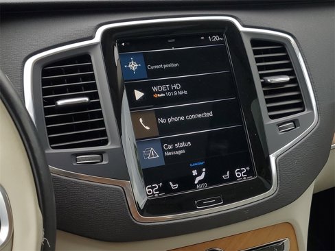 Used 2022 Volvo XC90 T6 Momentum image 19