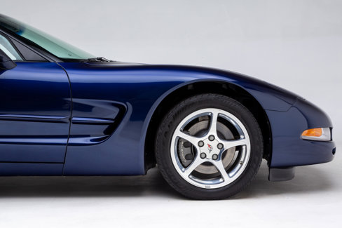 Used 2001 Chevrolet Corvette Convertible w/ Preferred Equipment Group2 image 29