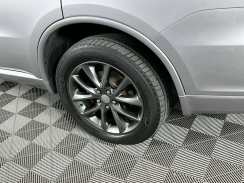 Used 2018 Dodge Durango GT image 39
