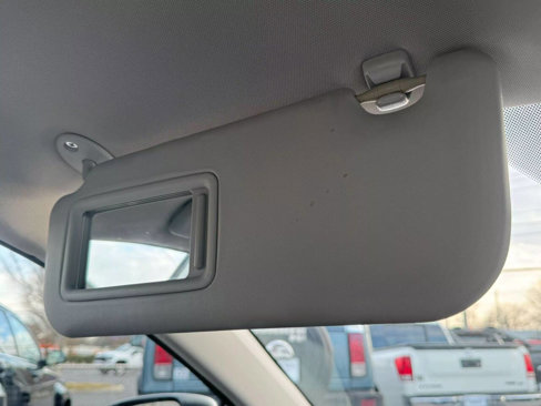 Used 2016 Toyota Corolla L image 30