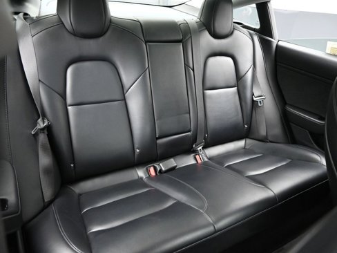 Used 2018 Tesla Model 3 Long Range image 36