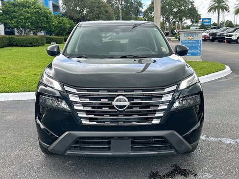 Used 2024 Nissan Rogue S image 2