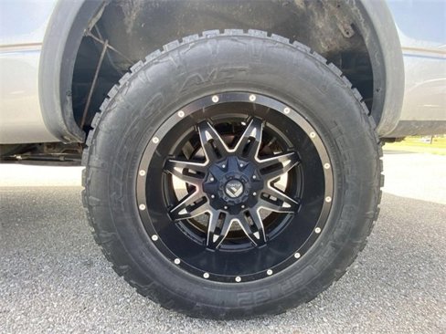 Used 2014 Ford F150 FX4 w/ Equipment Group 402A Luxury image 4