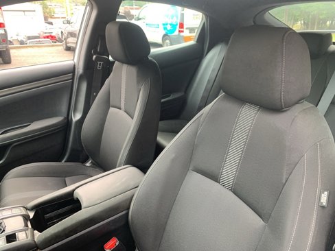 Used 2018 Honda Civic Sport image 9
