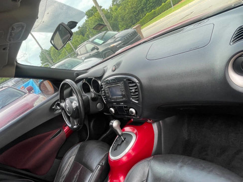 Used 2011 Nissan Juke SL image 24