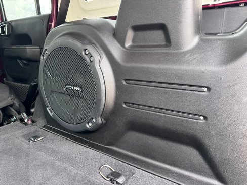 Used 2021 Jeep Wrangler Unlimited Sahara image 10