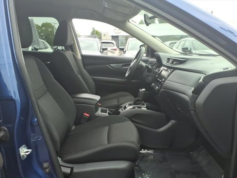 Used 2018 Nissan Rogue SV image 14