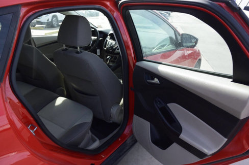 Used 2014 Ford Focus SE image 27