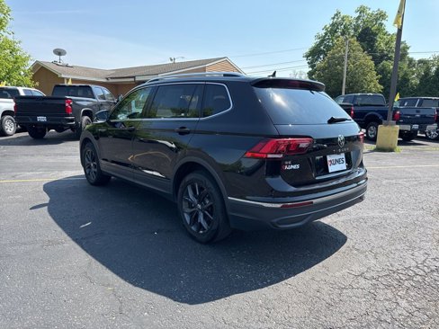 Used 2024 Volkswagen Tiguan SE image 10