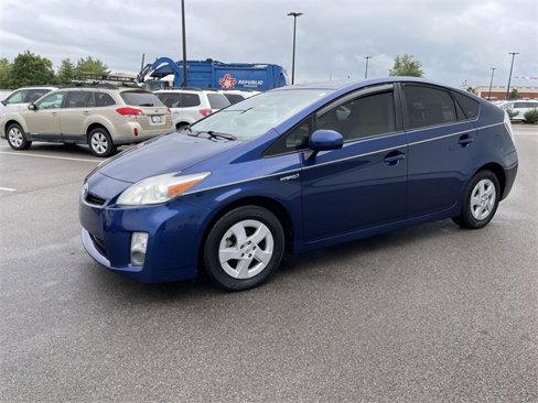 Used 2011 Toyota Prius Five image 2