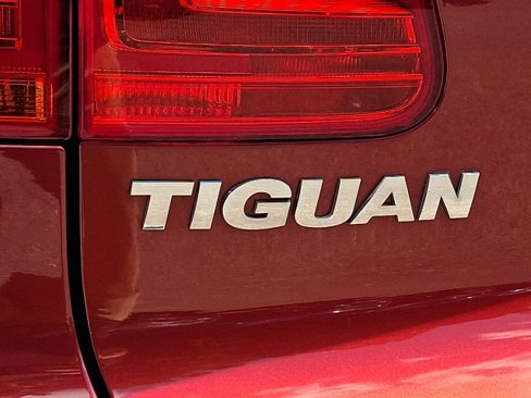 Used 2016 Volkswagen Tiguan SEL image 31