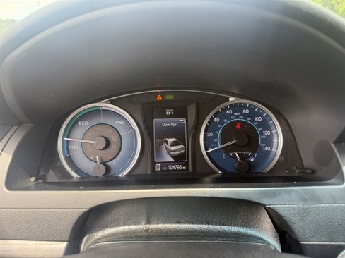Used 2015 Toyota Camry LE image 15