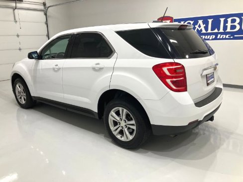 Used 2016 Chevrolet Equinox LS image 9