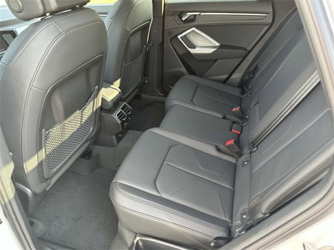 New 2025 Audi Q3 2.0T Premium image 5