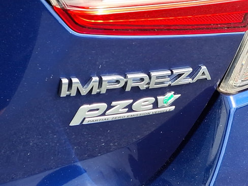 Used 2017 Subaru Impreza 2.0i image 32