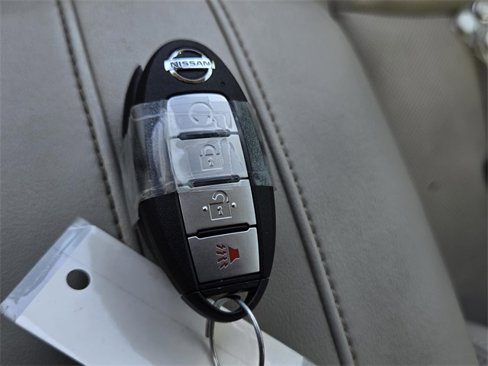 Used 2019 Nissan Rogue Sport SL image 32