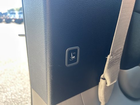Used 2021 Chrysler Pacifica Touring-L image 20
