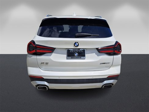 Certified 2022 BMW X3 sDrive30i w/ Premium Package 2 (ZPA) image 4