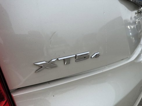 Used 2013 Cadillac XTS Premium image 5