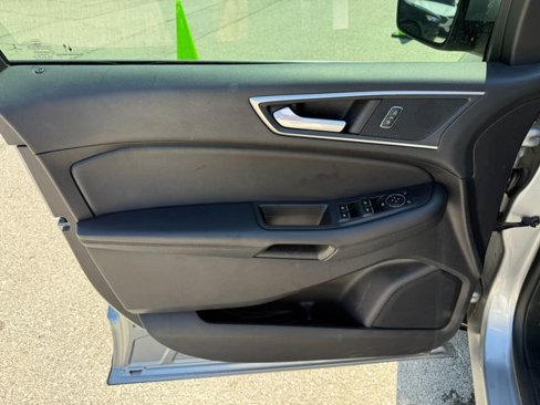 Used 2021 Ford Edge SEL w/ Convenience Package image 18