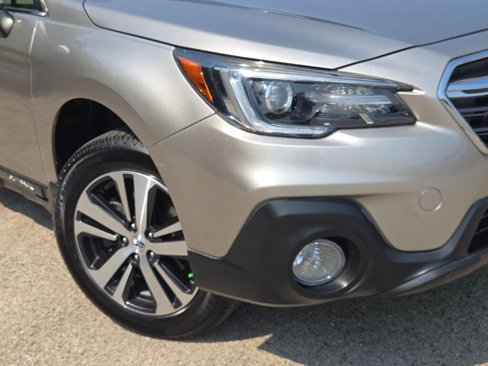 Used 2019 Subaru Outback 2.5i Limited w/ Popular Package #2 image 3