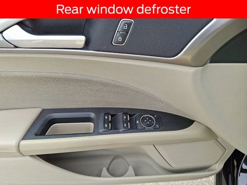 Certified 2019 Ford Fusion SE image 12