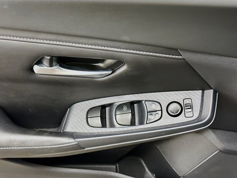 Used 2021 Nissan Sentra SV image 15