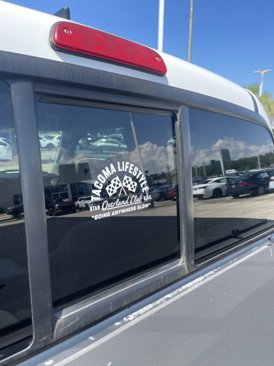 Used 2019 Toyota Tacoma SR image 10