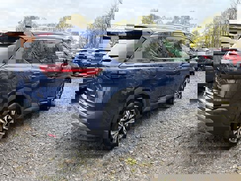 Used 2023 Nissan Rogue SV w/ SV Premium B Package image 8